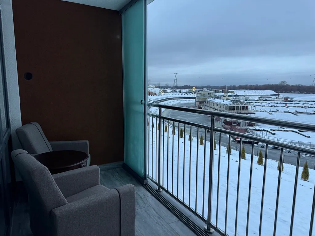 Люкс с видом на реку