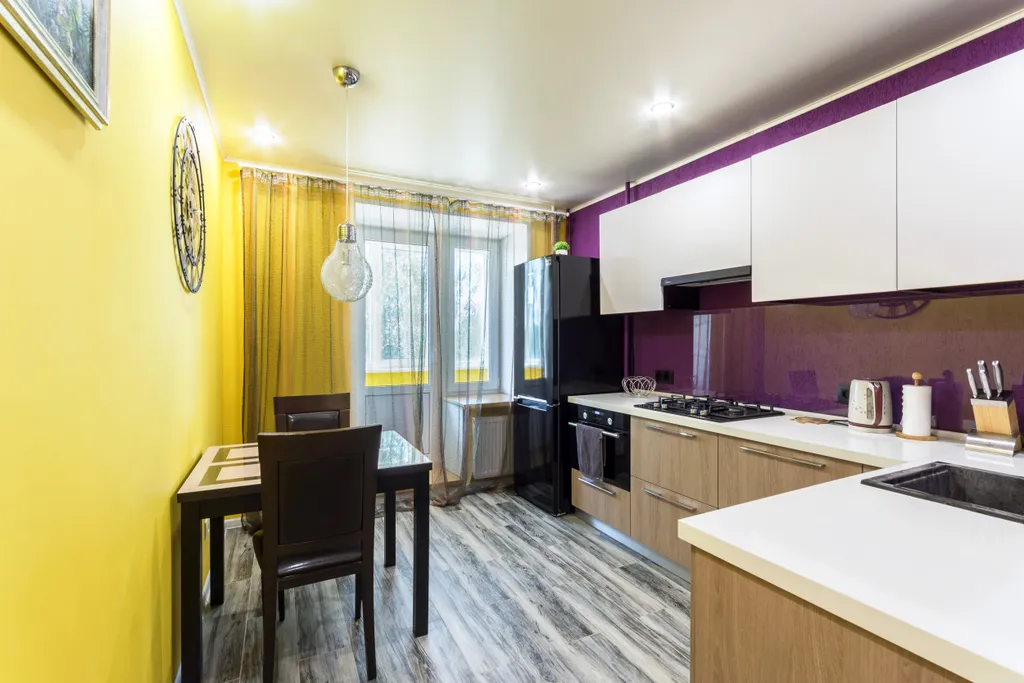 Яркая квартира недалеко от центра