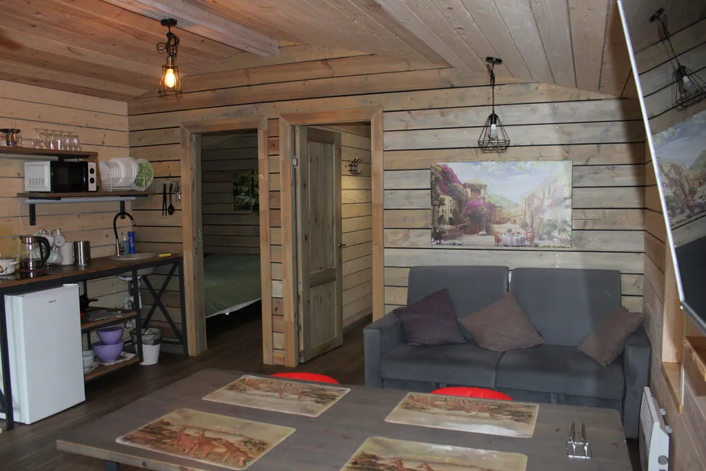 Дом в березовой роще