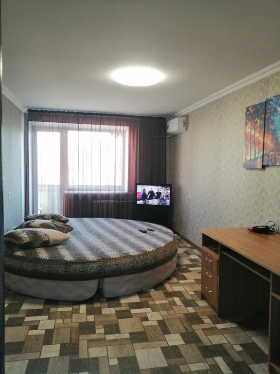 Чистая, просторная 3-комнатная квартира в престижном районе города