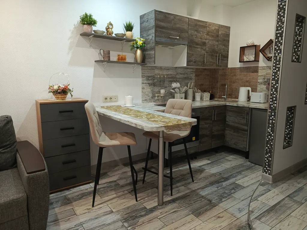 Студия с панорамным окном в Сириусе