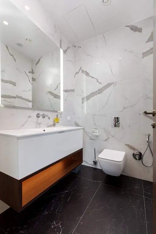 Потрясающая панорама с 73 этажа башни Neva Towers