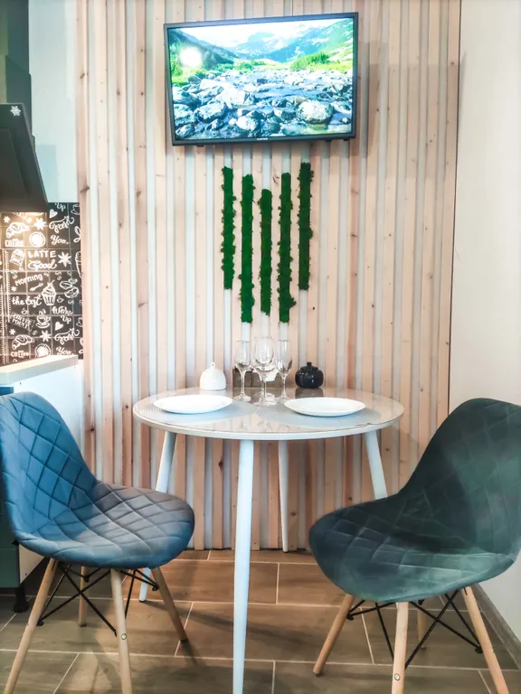 Квартира с просторной кухней-гостиной и видом на лес