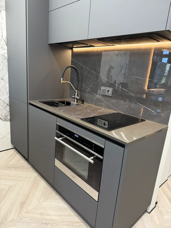 Дизайнерская студия на берегу моря