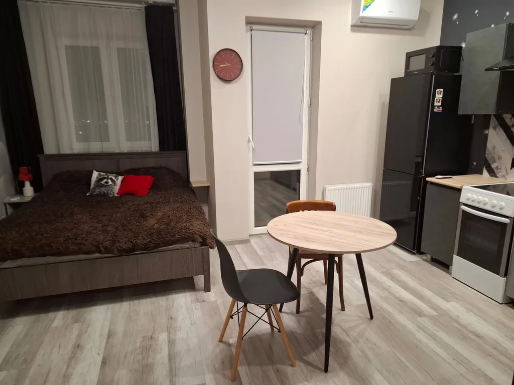 Квартира Студия возле аллеи с проигрывателем пластинок — аренда посуточно в Краснодар