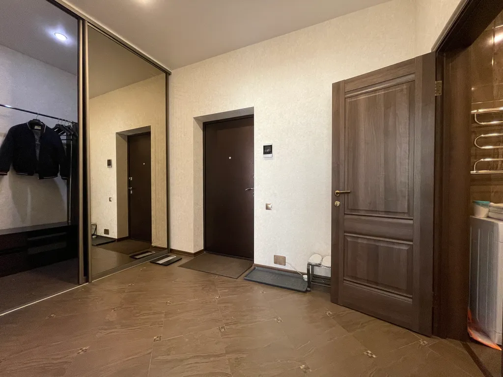 Люкс у ТЦ Аура, площадь Ленина, центр, подземная парковка