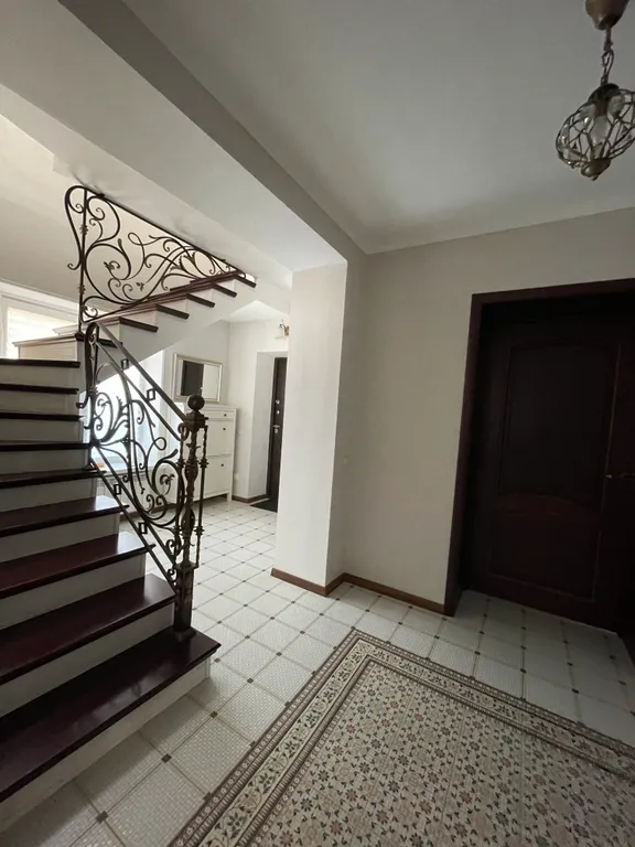 Красивый и просторный дом в Старом городе у городского пляжа