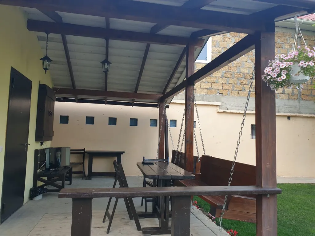 Частный дом (сдается только 2-й этаж)