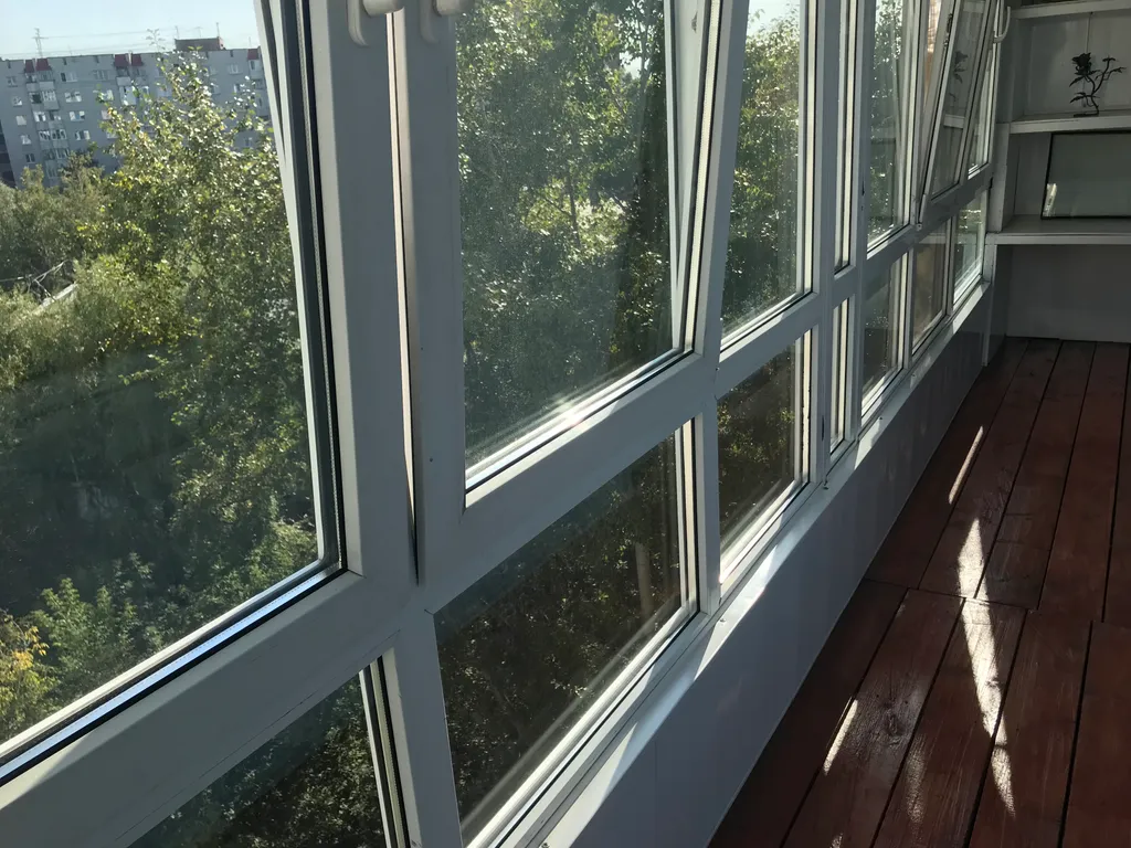 Квартира в центре города в тихом дворике с видом из окон на парк