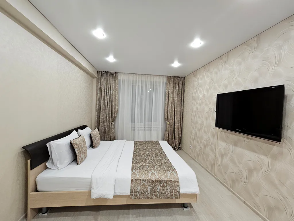 Просторная 1-комнатная квартира — аренда посуточно в Набережные Челны