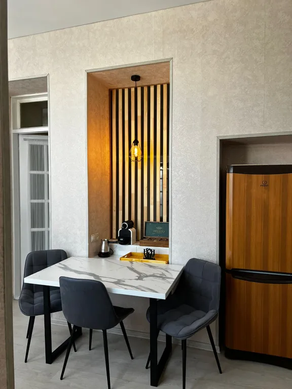 Атмосферная квартира в дореволюционном доме в центре