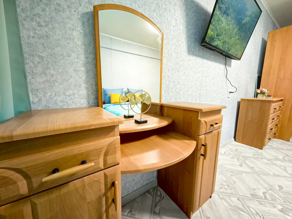 Отличное расположение: 1-к кв на Дзержинского, рядом с "Звездочкой"