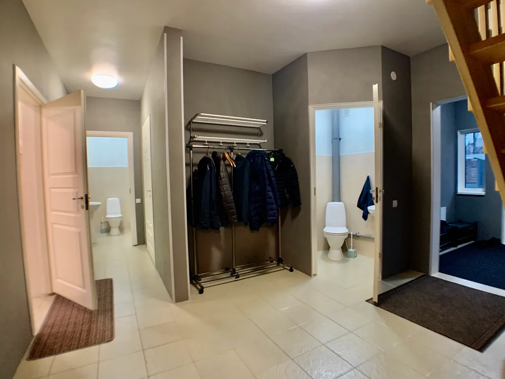 Коттедж на на берегу озера с банями и купелью