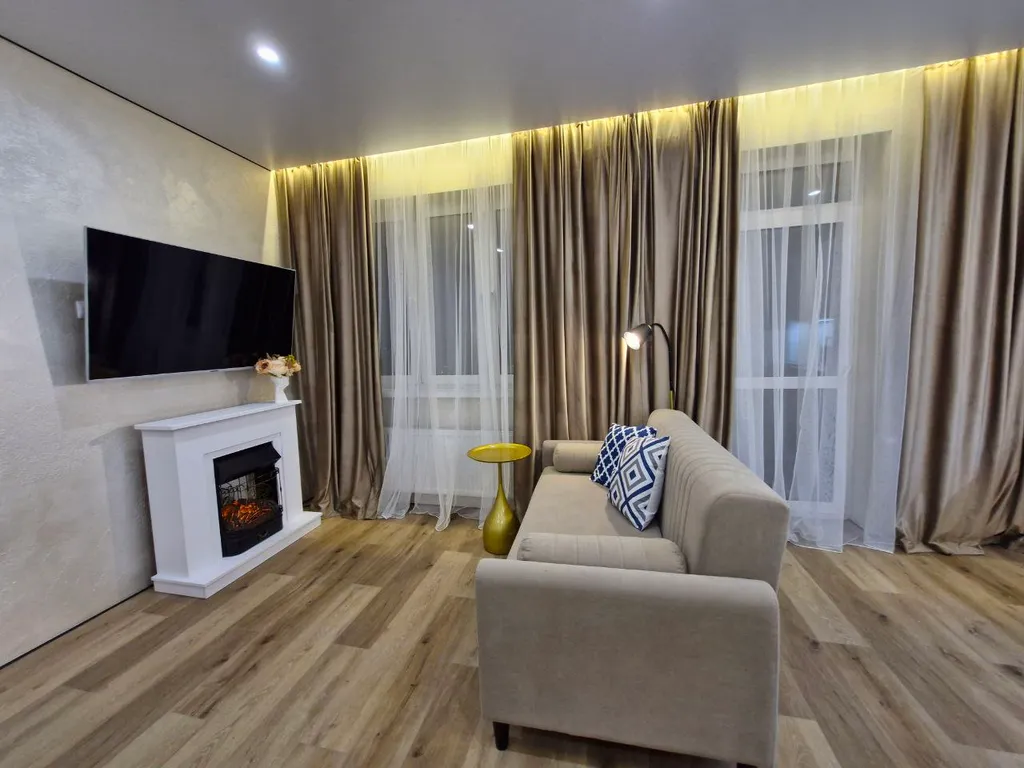 Уютная квартира люкс класса с камином, автовокзал географический центр