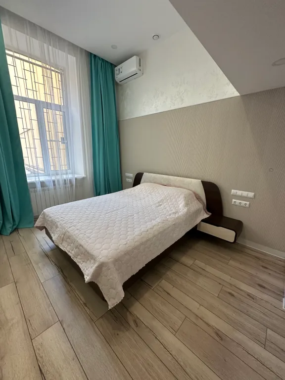 2-этажная квартира в центре Санкт-Петербурга