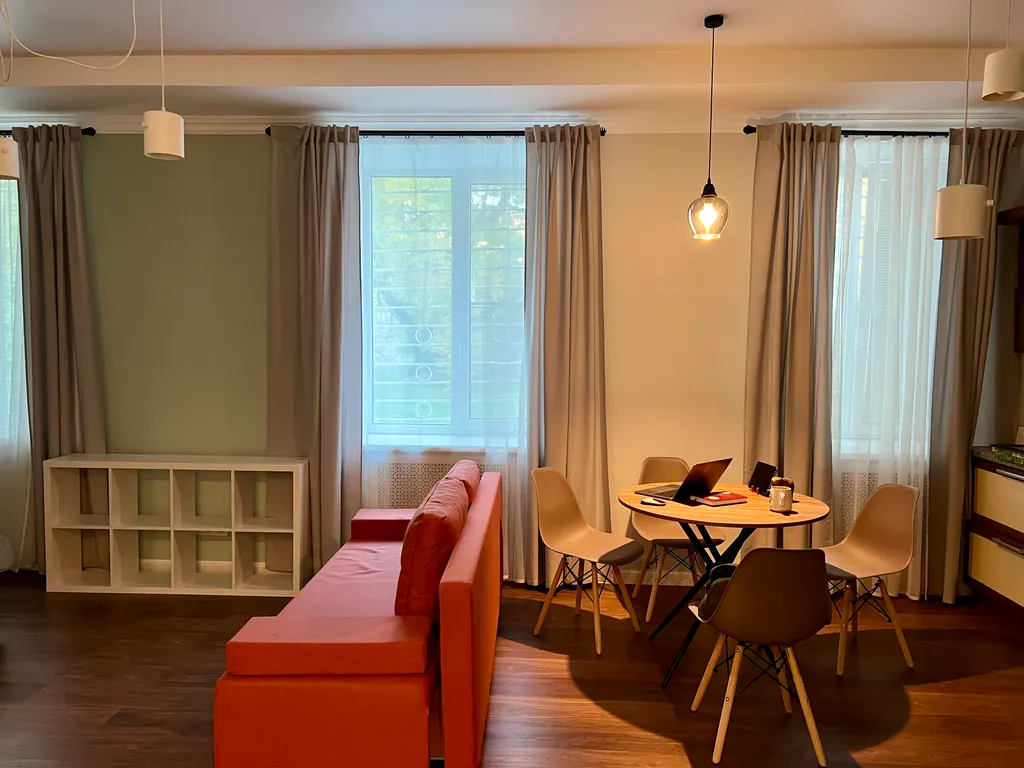 Anthracite-атмосферная студия в центре Хабаровска