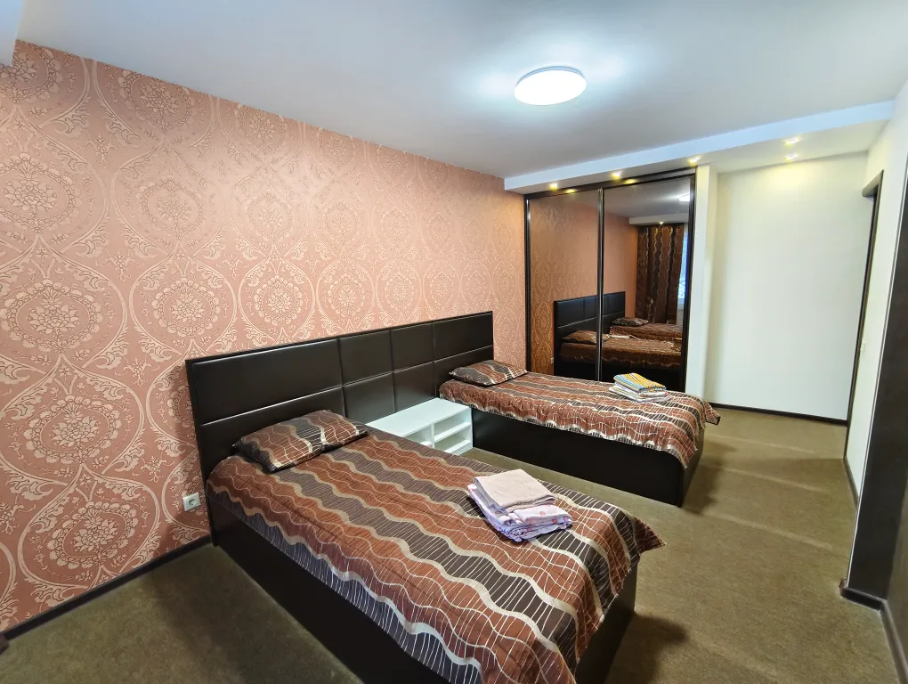 Очень большая и хорошая квартира