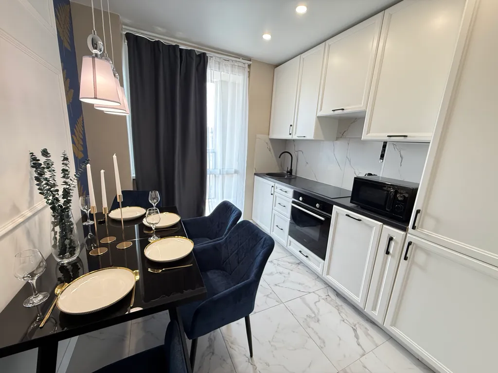 Дизайнерская квартира на Богданке