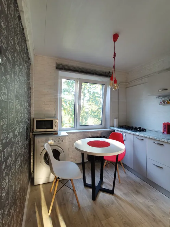 Светлая теплая однушка рядом с ВГУ и ВГТУ