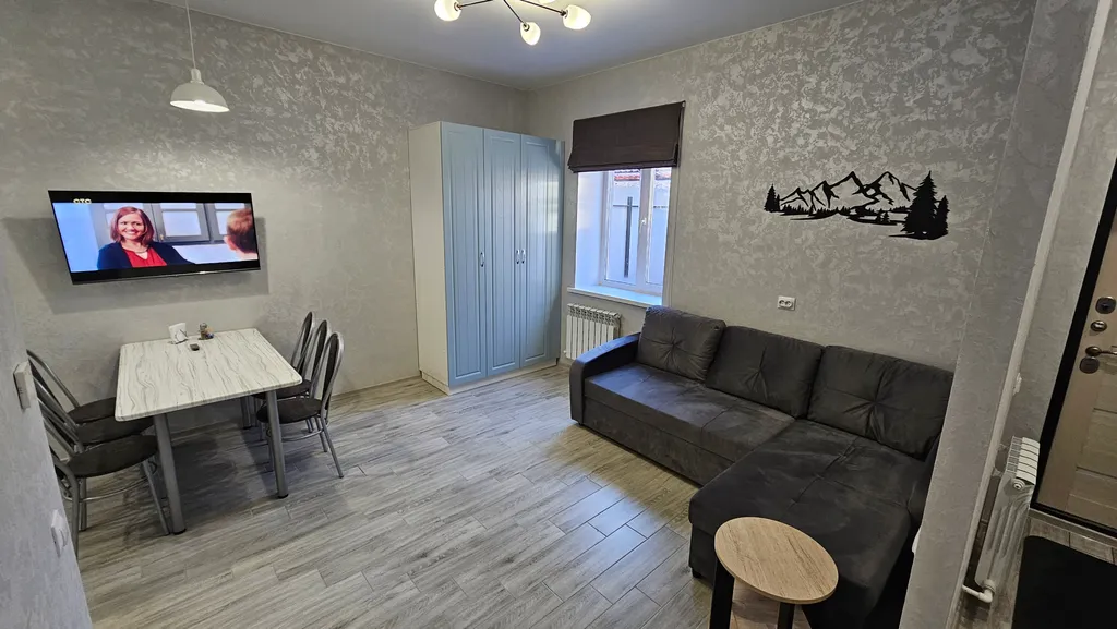 Коттедж Комфортное бунгало возле леса — аренда посуточно в Зелёная Поляна