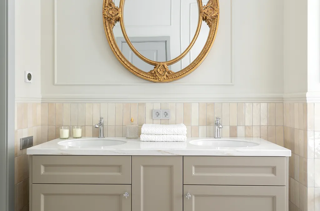 Апapтаменты с новым дизайнeрcким рeмонтом, пaнopамным видом на Невcкий