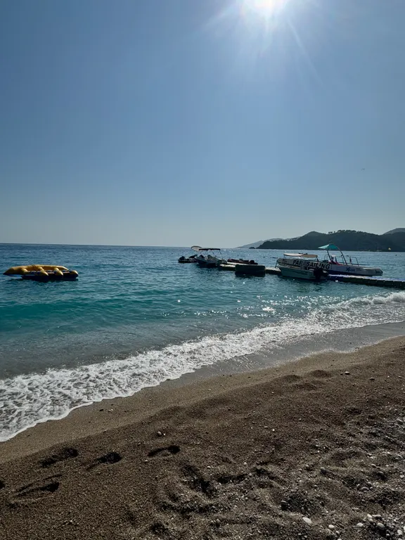 Уютная квартира с видом на бассейн в Оваджике у моря