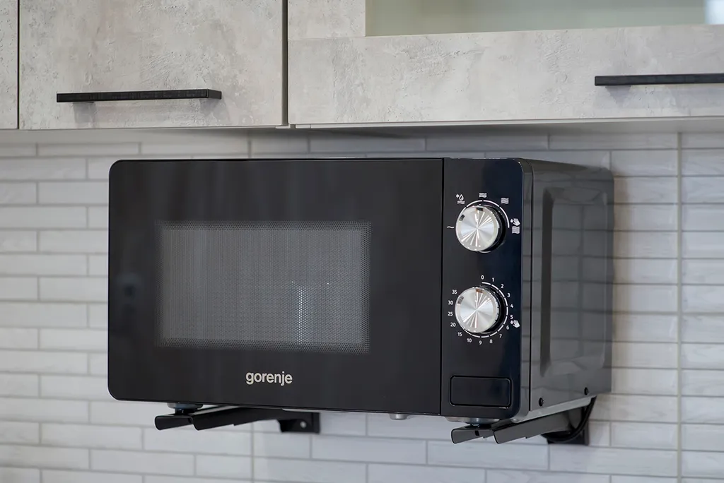 Евродвушка у Ледового дворца, стадиона Локомотив и вокзала