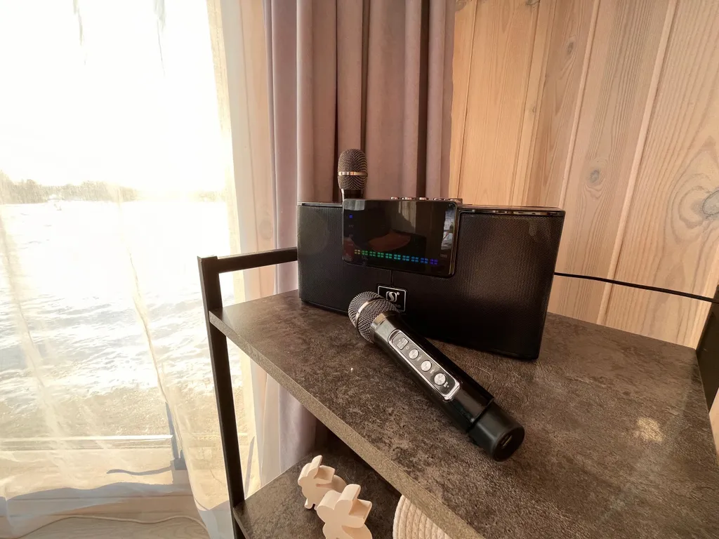 Атмосферный дом у леса