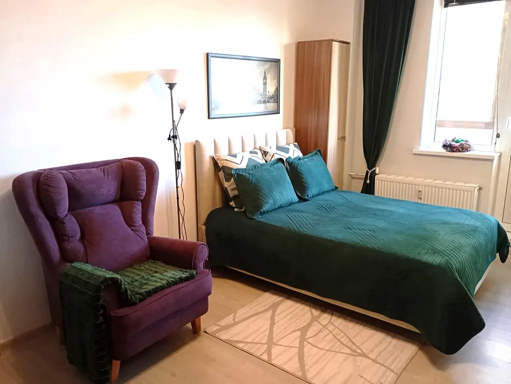 Изумрудные апартаменты рядом с метро