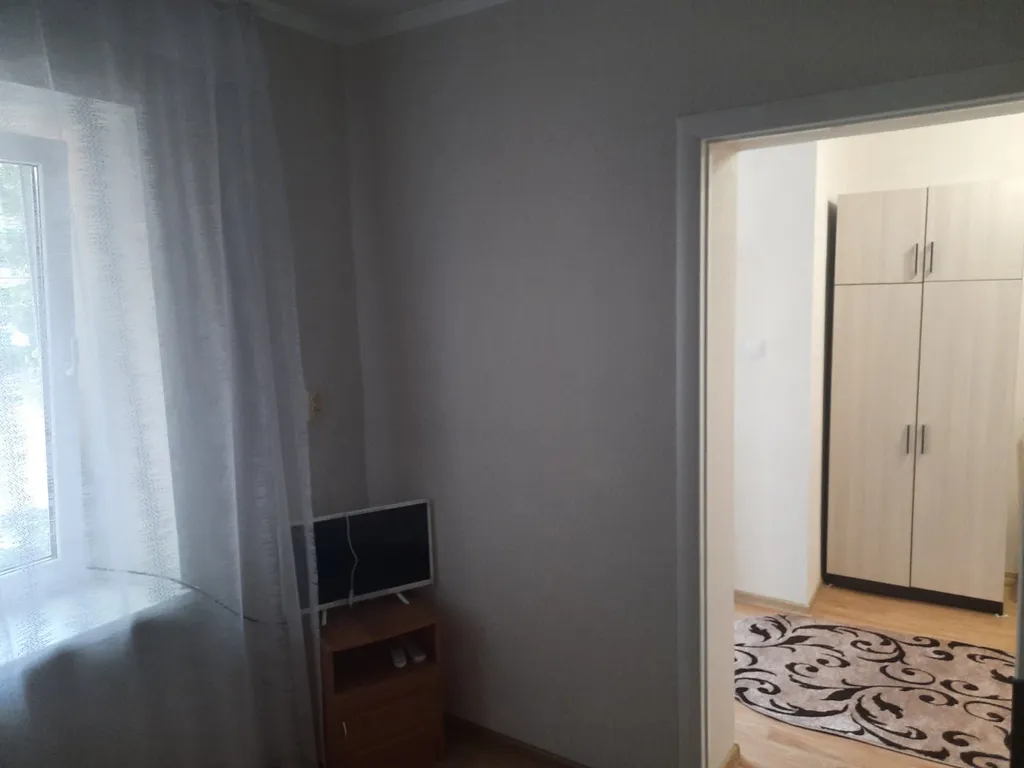 Номер с кухней в центре города со своим двориком