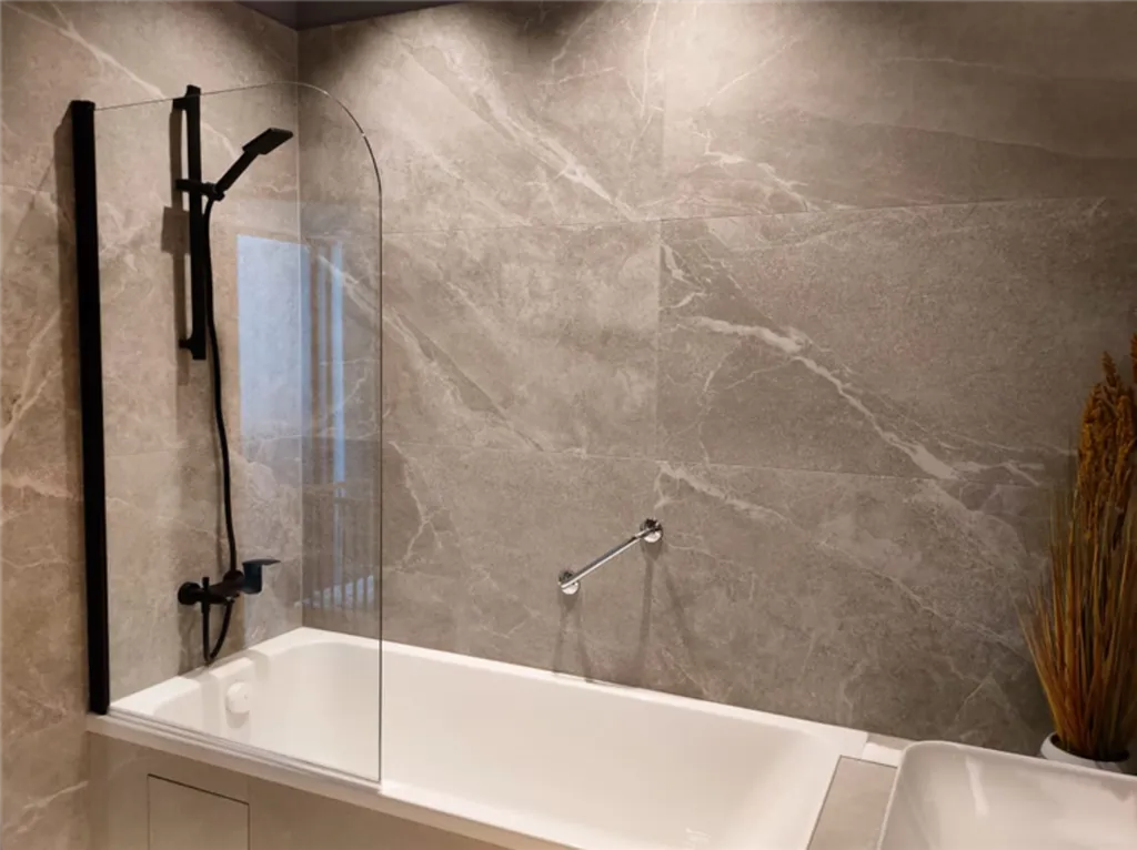 Люкс двухкомнатный с прямым видом на море и балконом (Корп.В)