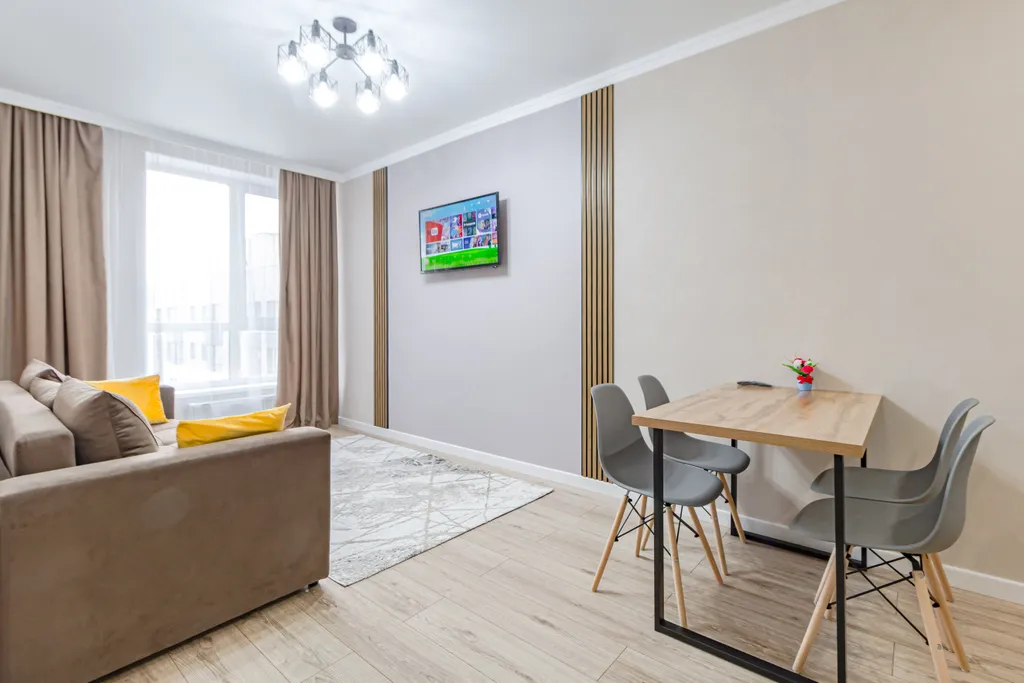 Квартира в Коркем 4, Триумфальная арка