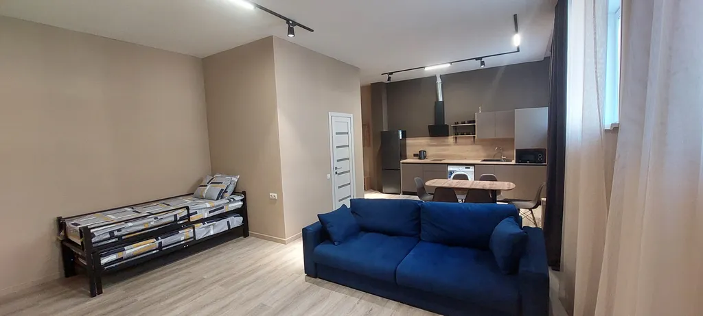 Просторные апартаменты в центре ливадии