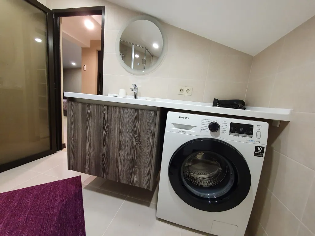 Люкс студия возле парка с видом на море