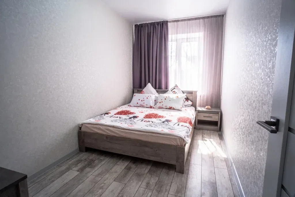 Апартаменты евродвушка с стильным ремонтом в самом центре города