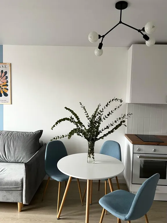 Современные апартаменты с живописным видом на канал и парк