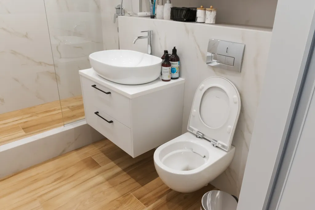 Новая дизайнерская квартира с видом на пруд