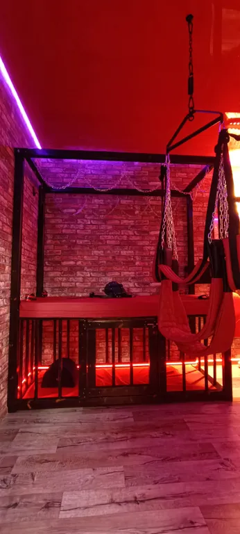 Студия с Красной комнатой - БДСМ