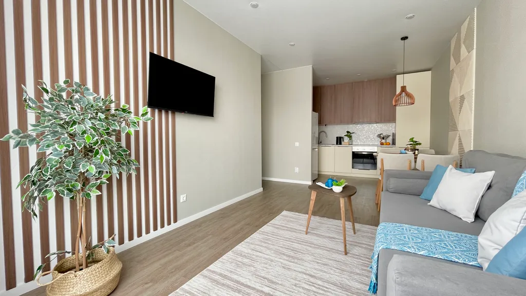 Квартира с видом на речной берег