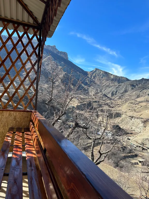 Большой уютный дом