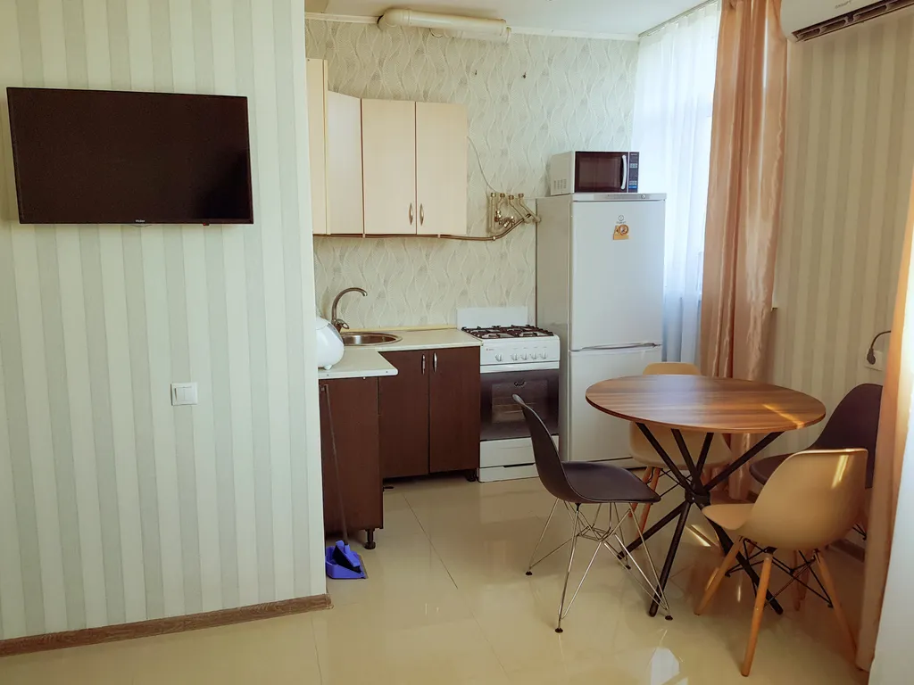 Квартира Уютная квартира недалеко от центра города с видом на горы и лес — Раздольное