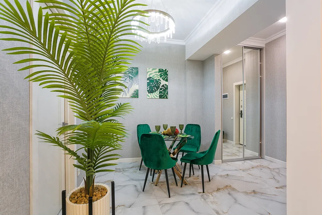 Апартамент Тропики с балконом и террасой у самого моря