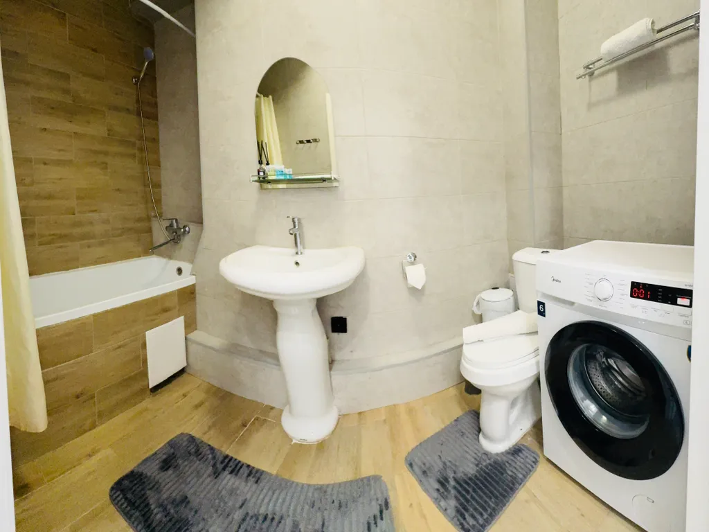 417/1 Grey and Yellow в ЖК Sholpan City