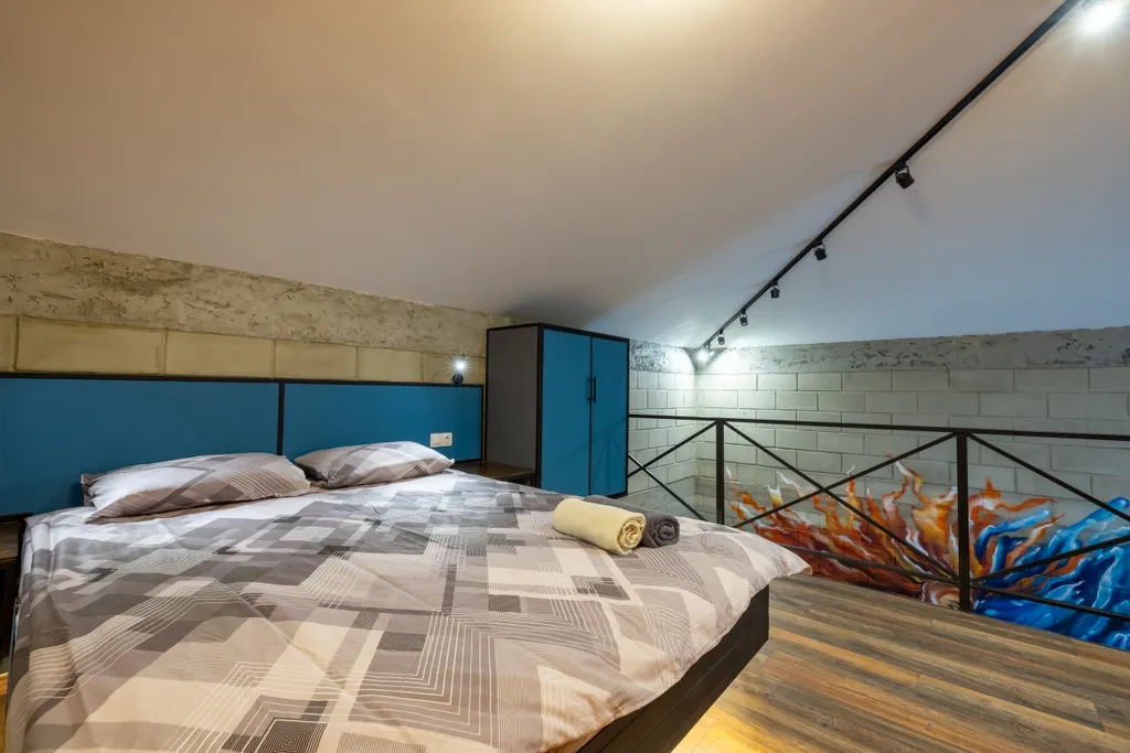 Двуxурoвнeвая студия с сауной Oгонь-Вода