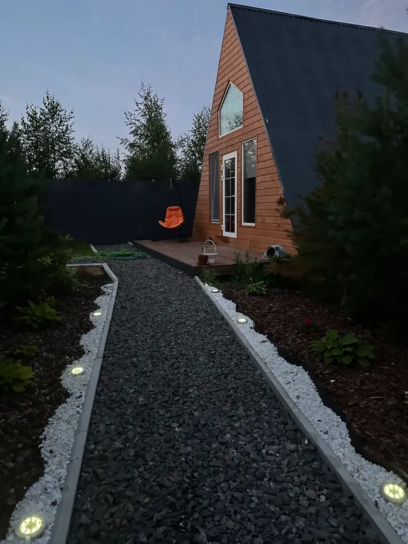 Уютный шале в сосновом лесу с баней