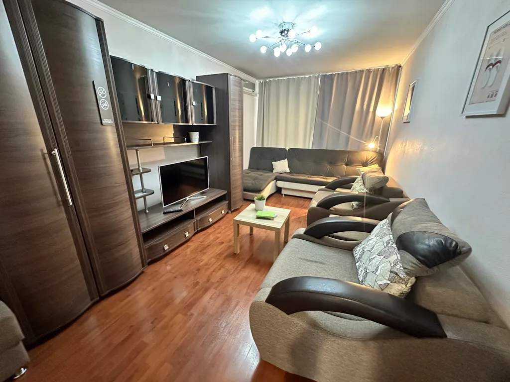 "В Гости!" на Кирова 87 (2к квартира рядом с Цирком)