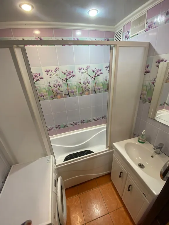 2-комнатная квартира с видом на город и балконом