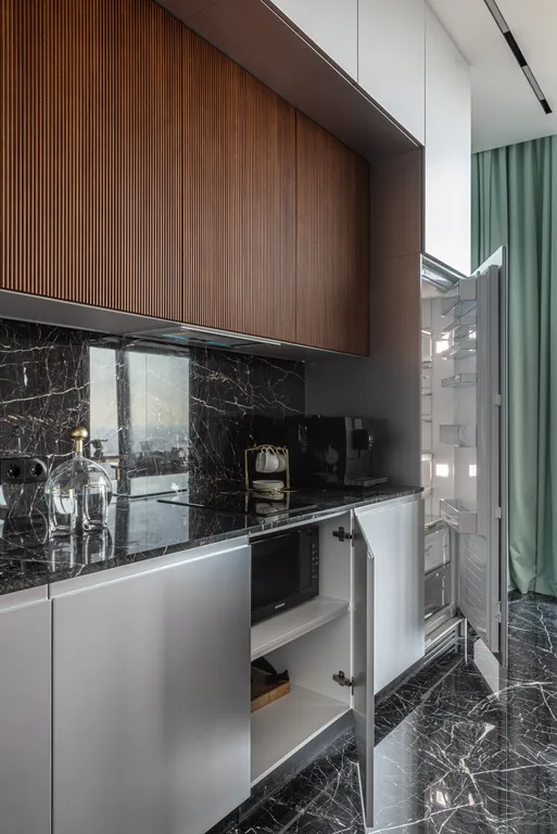 Роскошный апартамент на 81 этаже с ванной у окна и великолепным видом