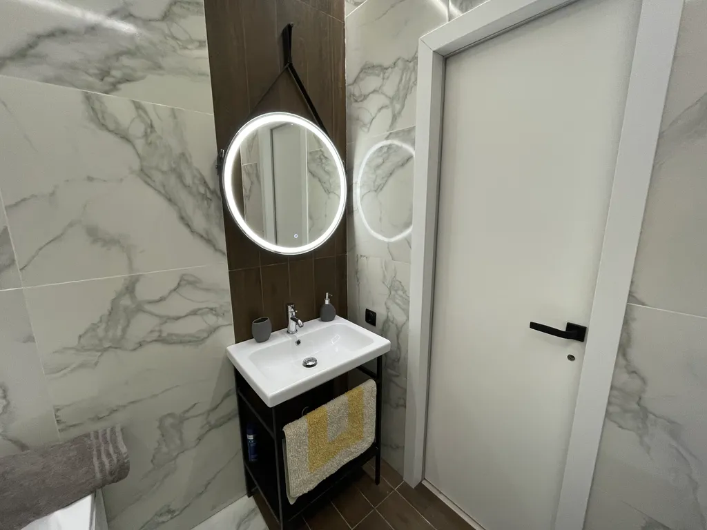 Апарт-Уют-новые  KM TowerPlaza центр Нижнего Новгород,Ул.Горького23А