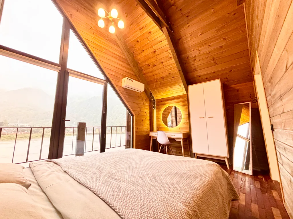 2эт. квартира 110м², вид на озеро и горы